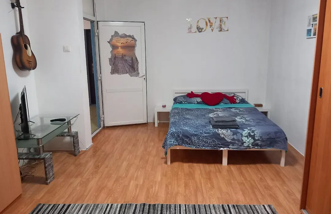 Lovely Studio-1